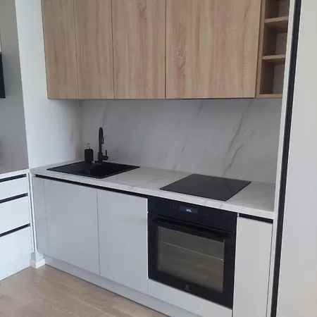 Rebase - Free Parking Apartment